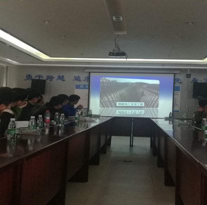 ����һ�߹��ؿ�չ����������ѵ