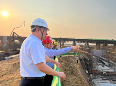 ¼¯Íŵ³Î¯Êé¼Ç¡¢¶Ê³¤Í¿½¨Æ½¸°ºéÌÚ¸ß¼Ü Ê©¹¤Ò»Ïß¾ÙÐе÷ÑÐ